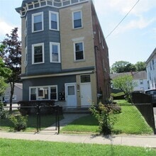 Building Photo - 29 Taylor Ave
