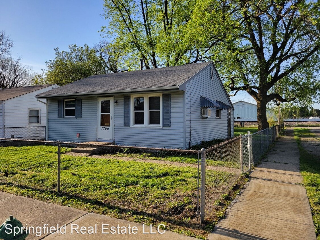 Primary Photo - 2 br, 1 bath House - 1700 Cummins Ave