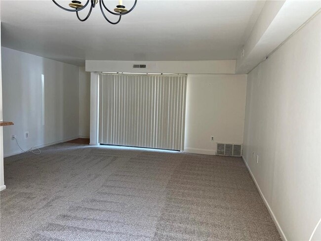 Building Photo - 1554 Creekside Rd