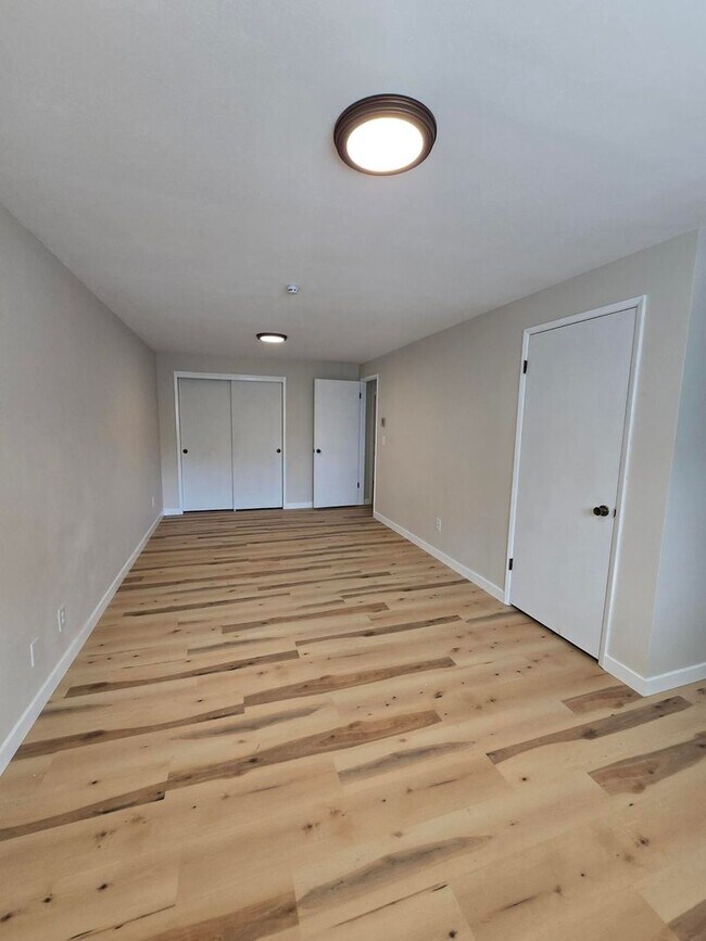 Foto del edificio - 113 N Hawthorne St