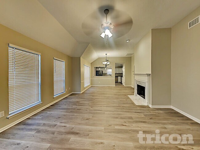 Foto del edificio - 316 Pine Ridge Ln