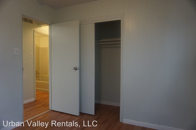 Building Photo - 3535-3547 S Shafer Ln