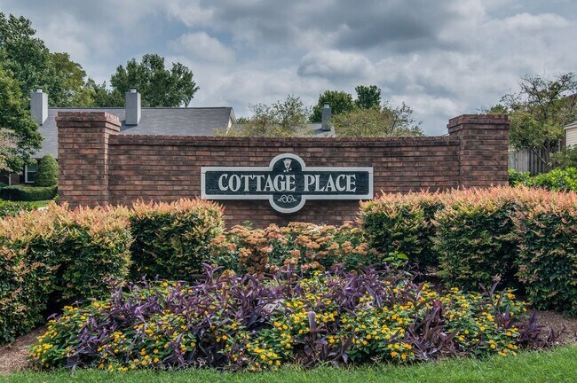 Building Photo - 224 Cottage Plz