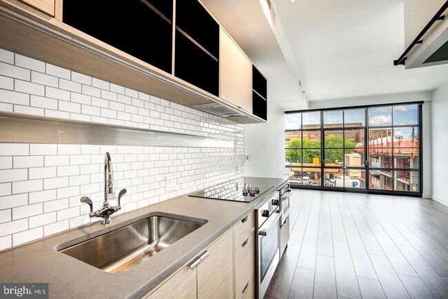 Building Photo - 2030 8th St NW
