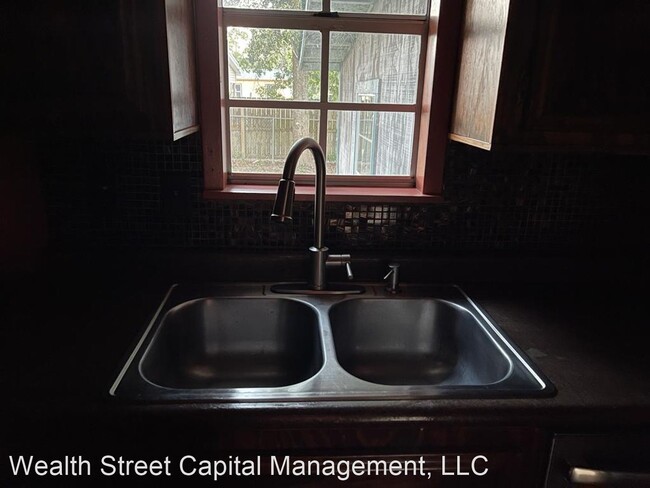 Building Photo - 2 br, 2 bath House - 1229 Flint St