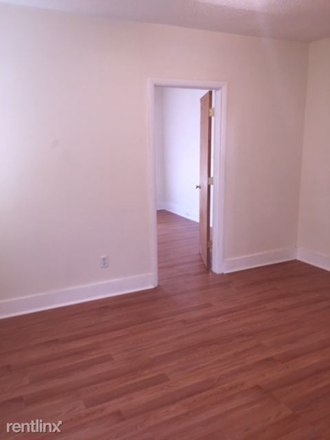 Foto del edificio - 1 br, 1 bath  - 15 Willis St Fl 1