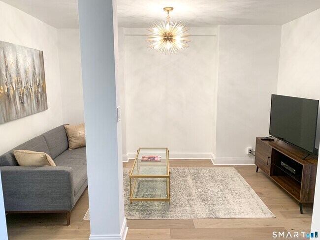 Foto del edificio - 700 Summer St