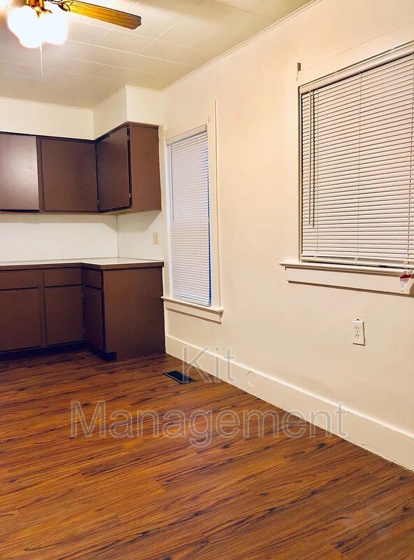 Foto del edificio - Charming 2-Bedroom Ranch Home in South Toledo