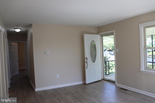 Foto del edificio - 420 Carlisle Ave