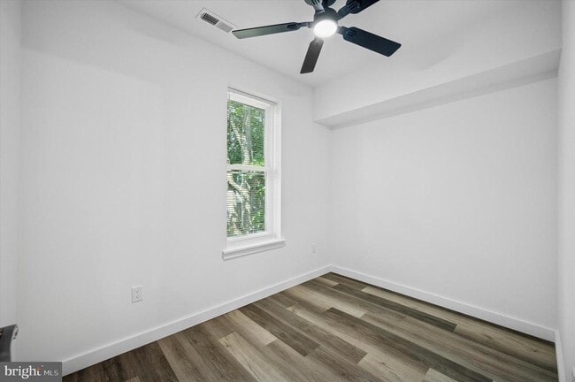 Foto del edificio - 2614 Sylmar St