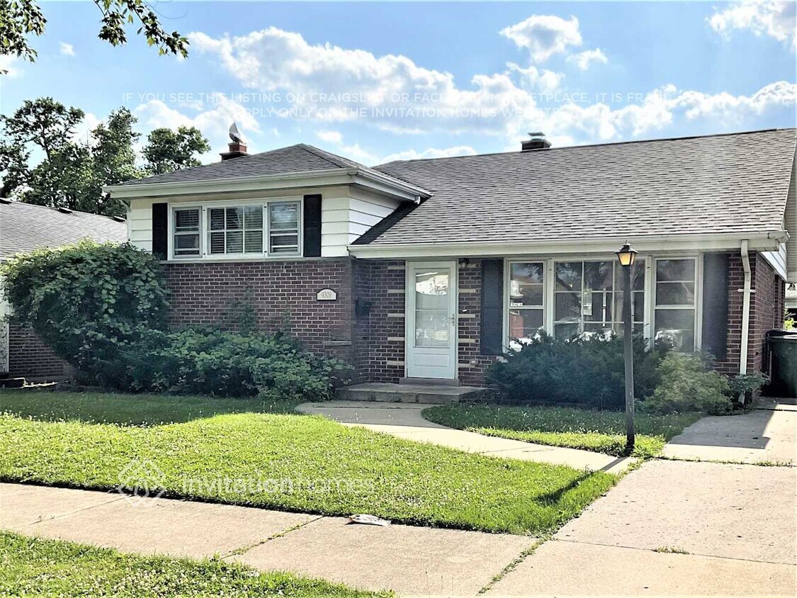 Primary Photo - 9308 Massasoit Ave