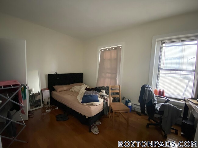 Building Photo - 1283 Commonwealth Ave