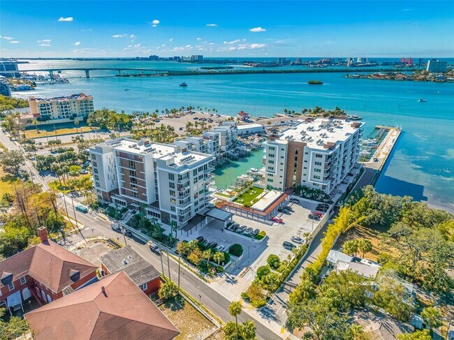 Foto del edificio - 900 N Osceola Ave