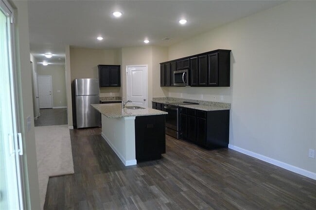 Building Photo - 1025 Blue Beech Ln