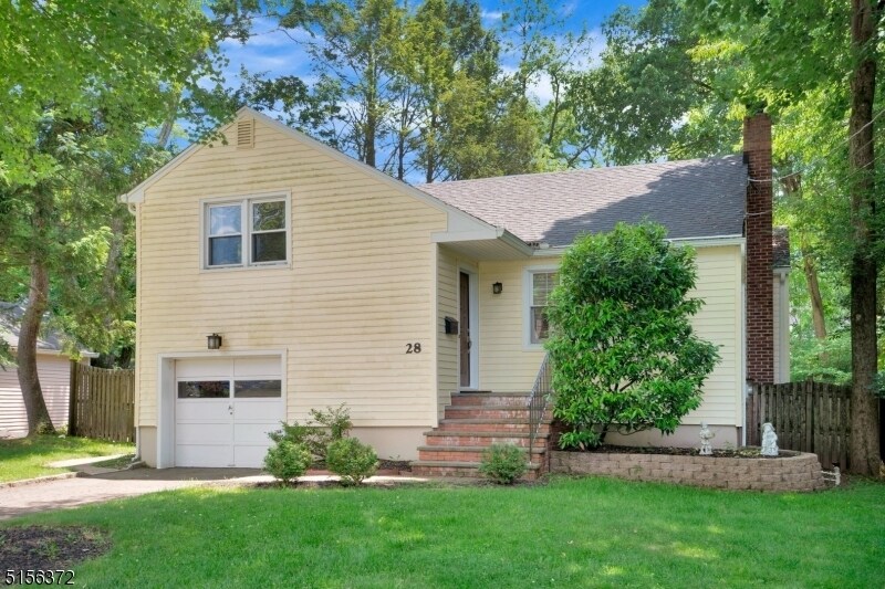28 Lavina Ct, Summit, NJ 07901 House for Rent in Summit, NJ