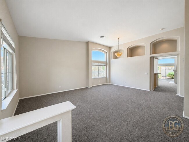 Building Photo - 2012 Cedarcrest Ct