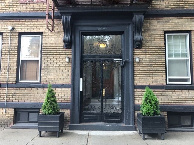 Building Photo - 86-44 90th St