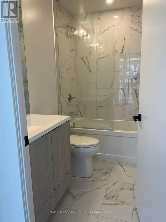 Photo du bâtiment - 8 Interchange Wy