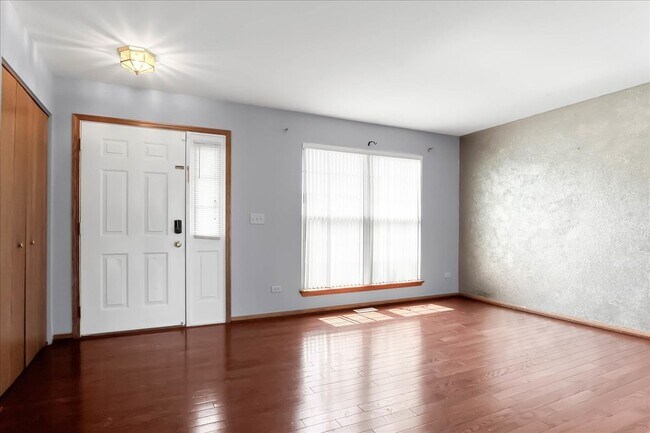 Building Photo - 2029 Ridgemoor Dr