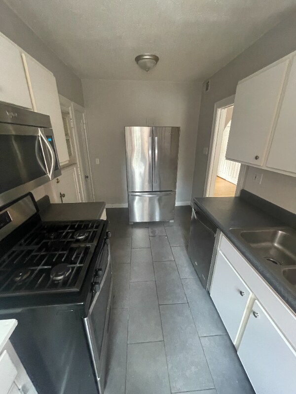 Foto del edificio - 7553 Byron Pl