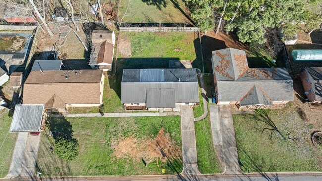 Building Photo - 3314 Lockwood Ct SW