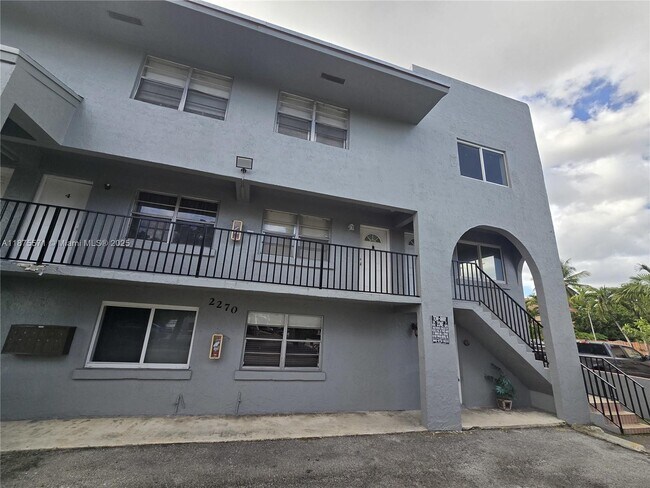 Foto del edificio - 2270 W 54th Pl