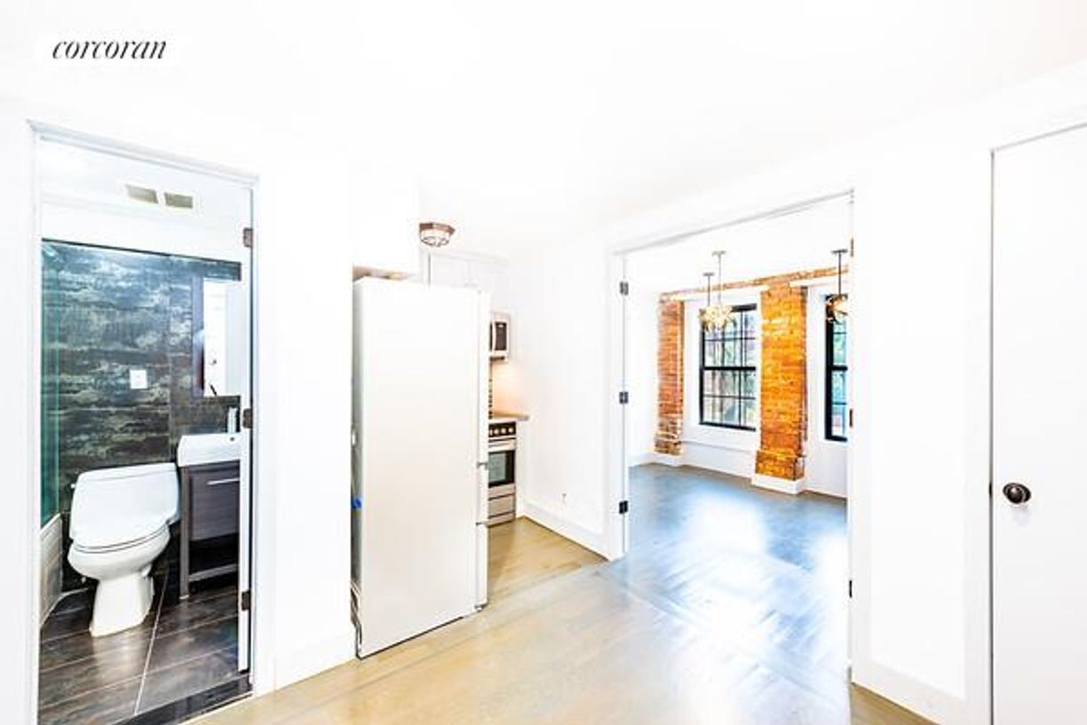 Foto principal - 567 Decatur St
