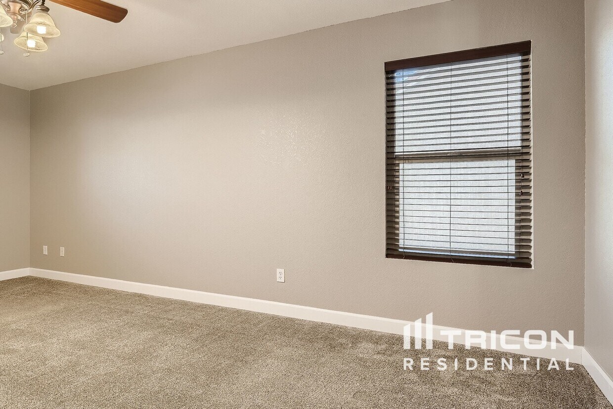Foto principal - 8948 E Pampa Ave