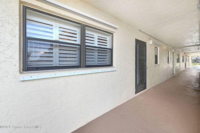 Foto del edificio - 520 Palm Springs Blvd