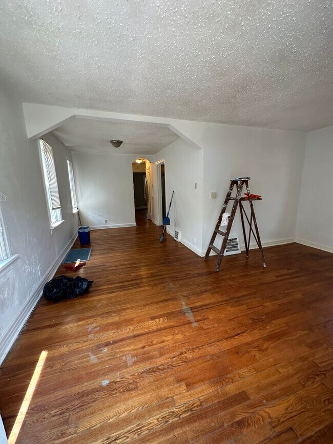 Building Photo - 5668 Geer