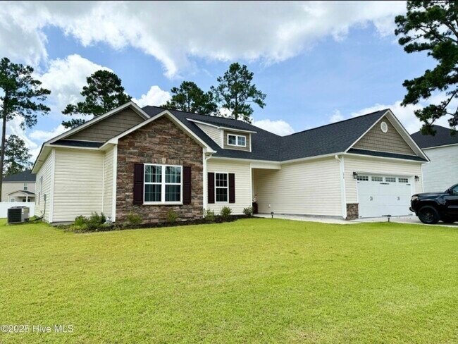 Foto del edificio - 174 Finch Ln