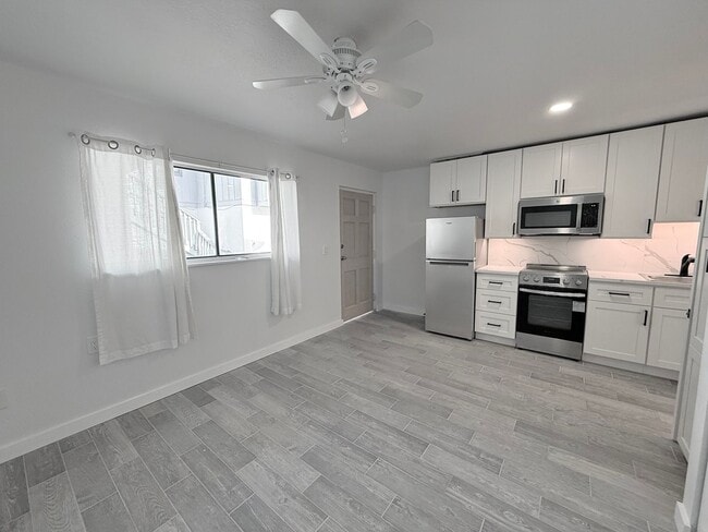 Photo - 319 Beach Rd Apartment