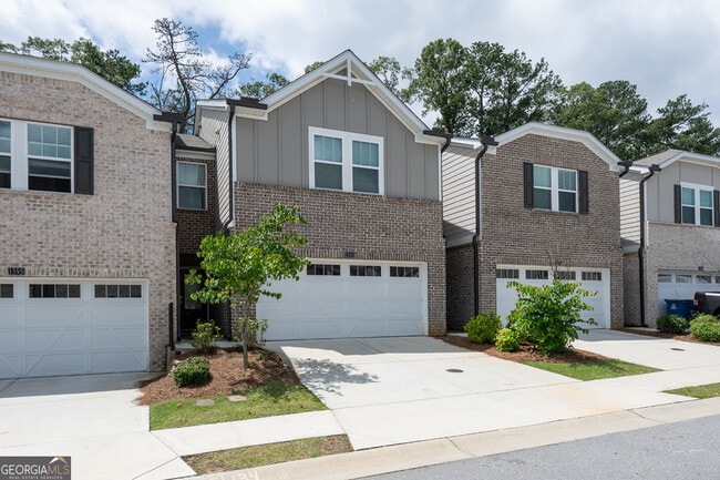 Building Photo - 1585 Villageside Ct