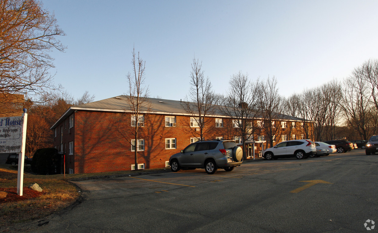 Primary Photo - Overlook House