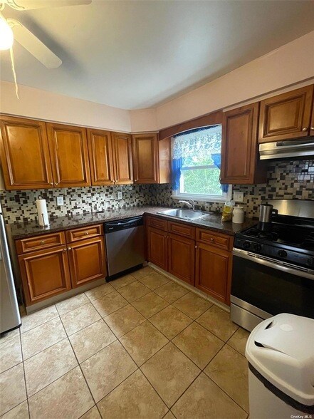 Foto principal - 964 Washington Street