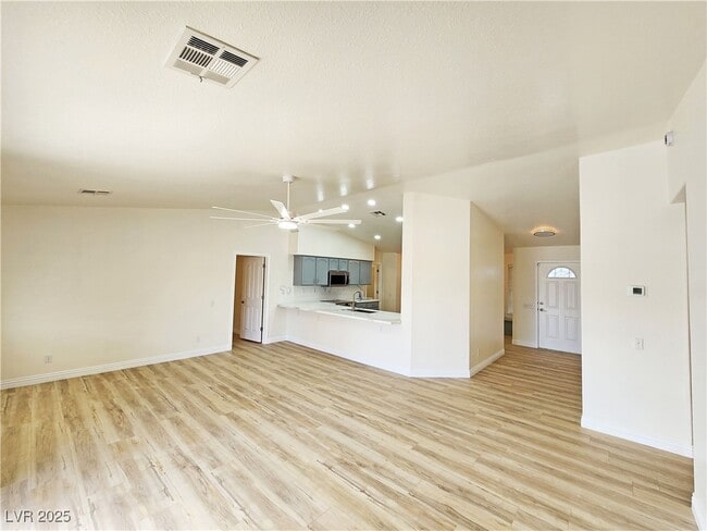 Building Photo - 3741 Malibou Ave