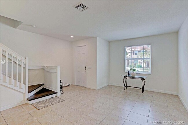 Building Photo - 5258 Ashley River Rd