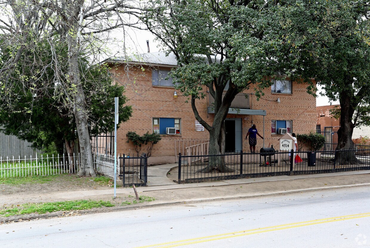 Foto del edificio - Bryan Ridge