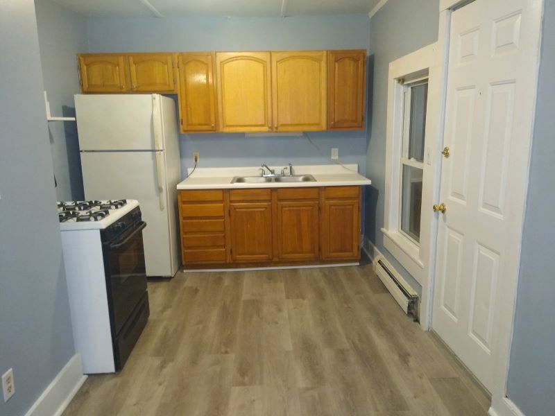 Primary Photo - 1288 S Main St