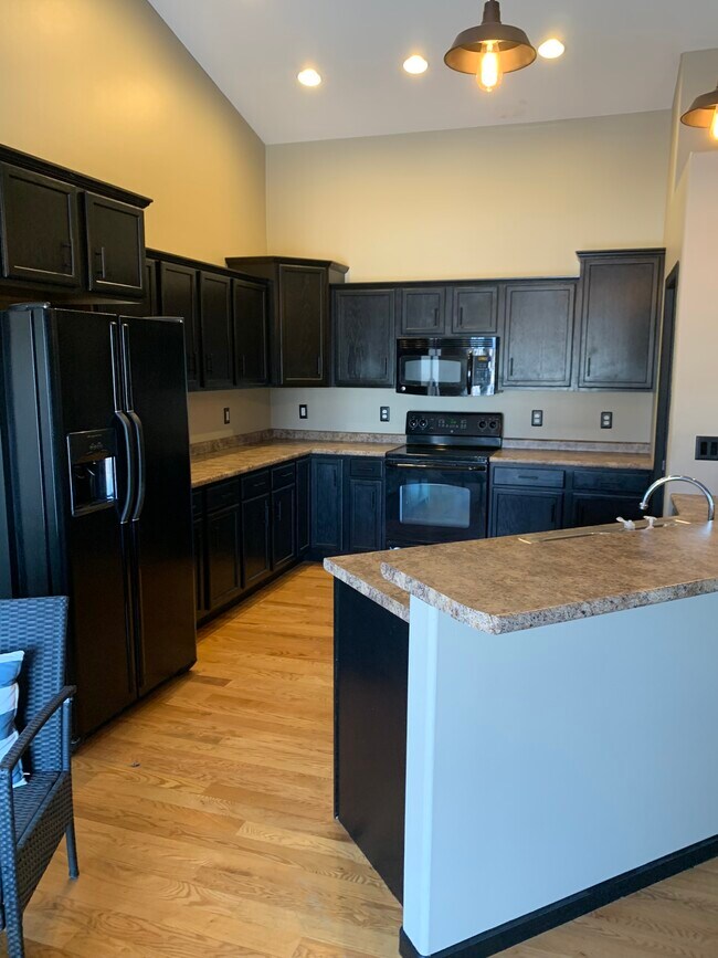 Building Photo - 4014 Banar Ave SW