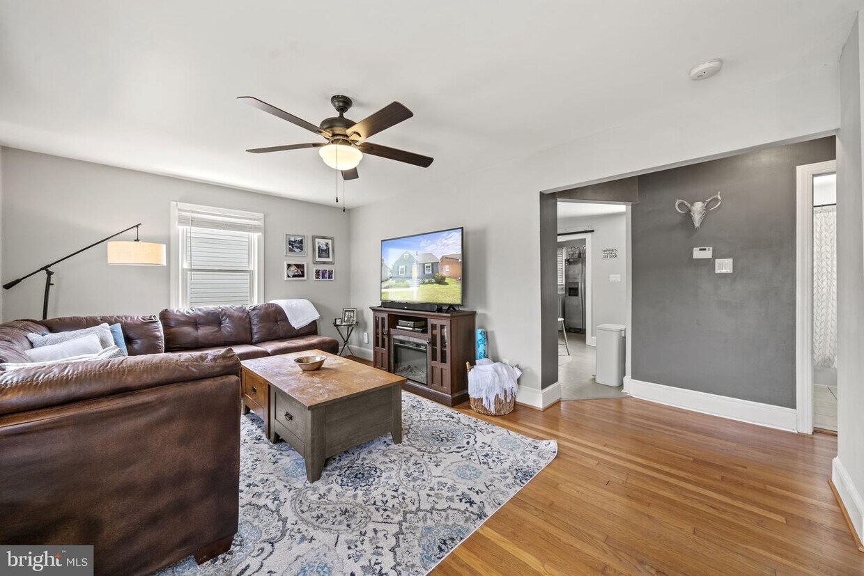 126 Ridgeway St, Fredericksburg, VA 22401 House Rental in