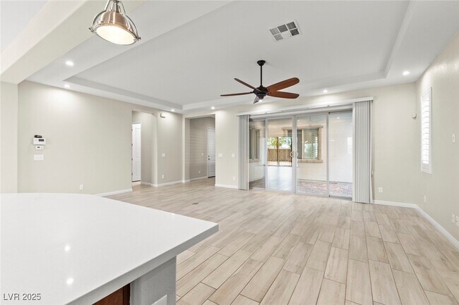 Building Photo - 11843 Cogoleto Ave
