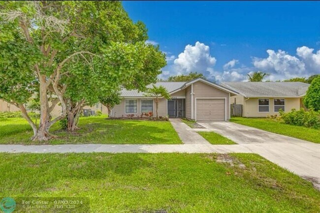 Foto del edificio - 4642 Brook Dr