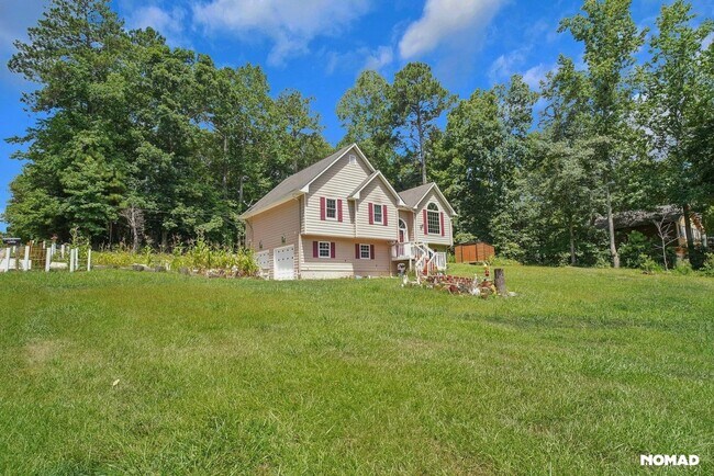 Foto del edificio - Charming 4BR House in Douglasville