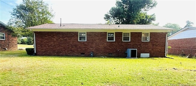 Foto del edificio - 718 Dwain Dr