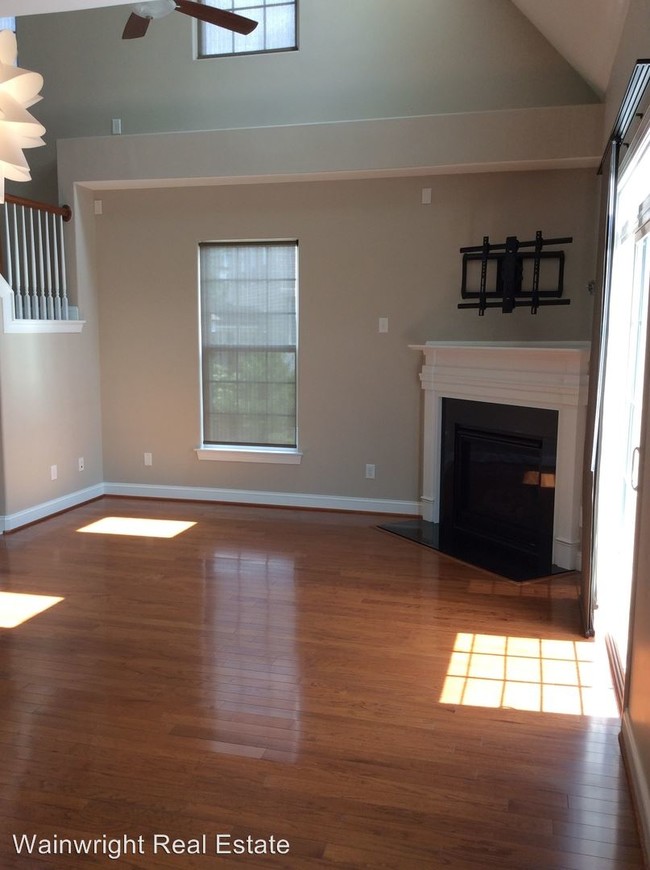 Foto del edificio - 913 Buckhurst Ln