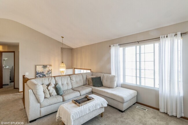 Foto del edificio - 2303 Dawson Ln