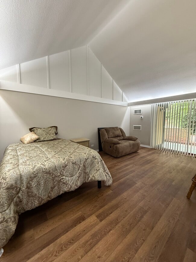 Foto del edificio - 130 Fairway Ave