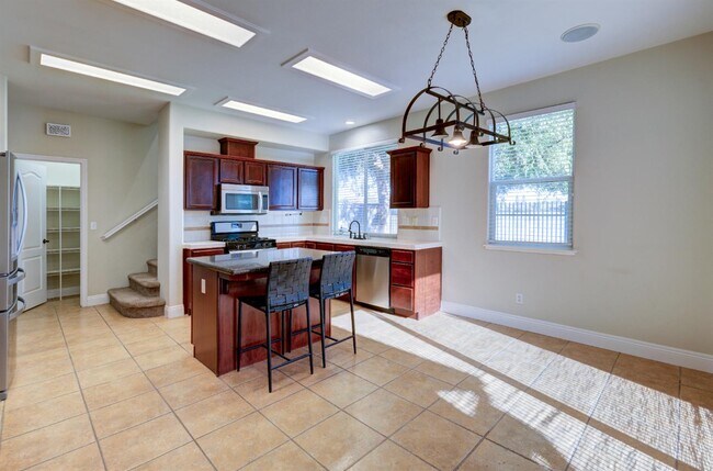 Foto del edificio - 1723 N Mont Blanc Ln