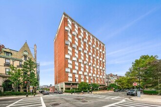 Building Photo - 330 Beacon St